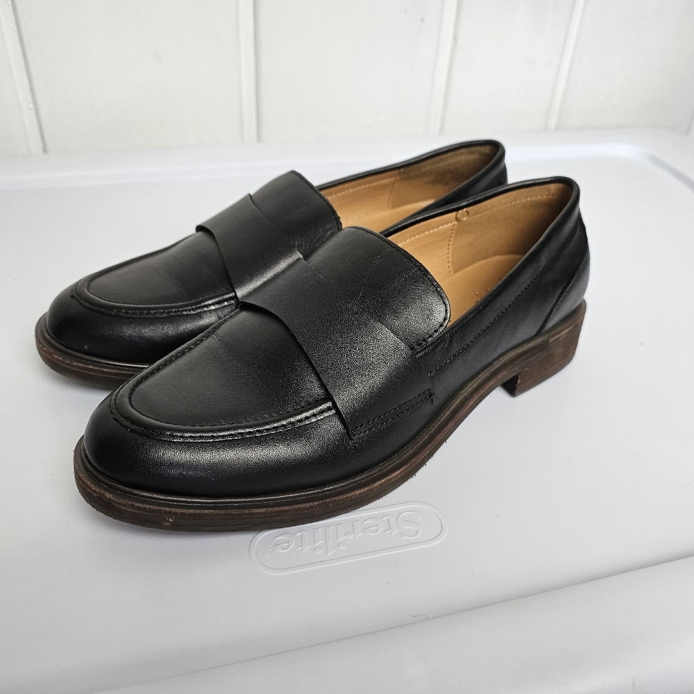 Crown Vintage Black Loafers